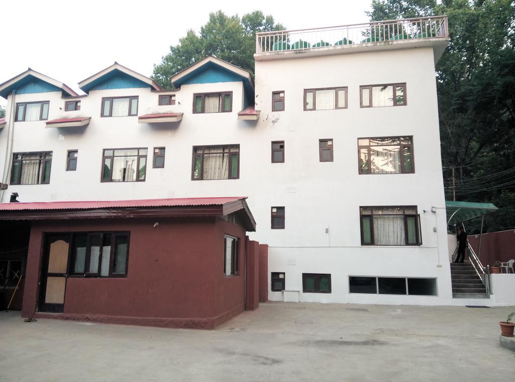 Hotel Grand Jigar Сринагар Экстерьер фото